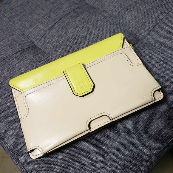 BCBGMaxazria Yellow Tan Wallet Wristlet Phone Case Polyurethane AS IS - Picture 7 of 8